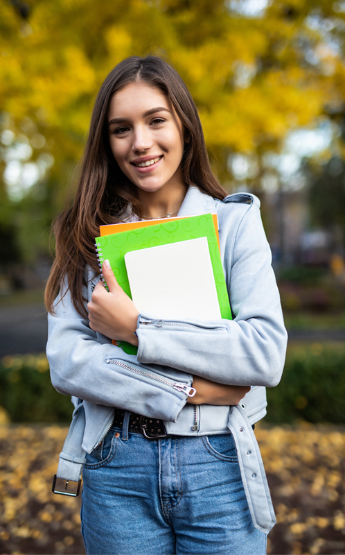 Estudiante emocionada